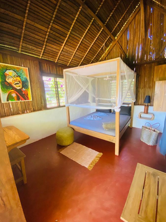 Tamarin Lodge Ampangorinana Exteriör bild